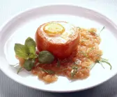 Tomate mit Ei gebacken