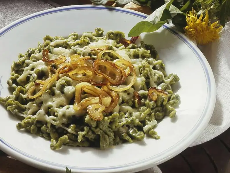 Kräuter-Käse-Spätzle