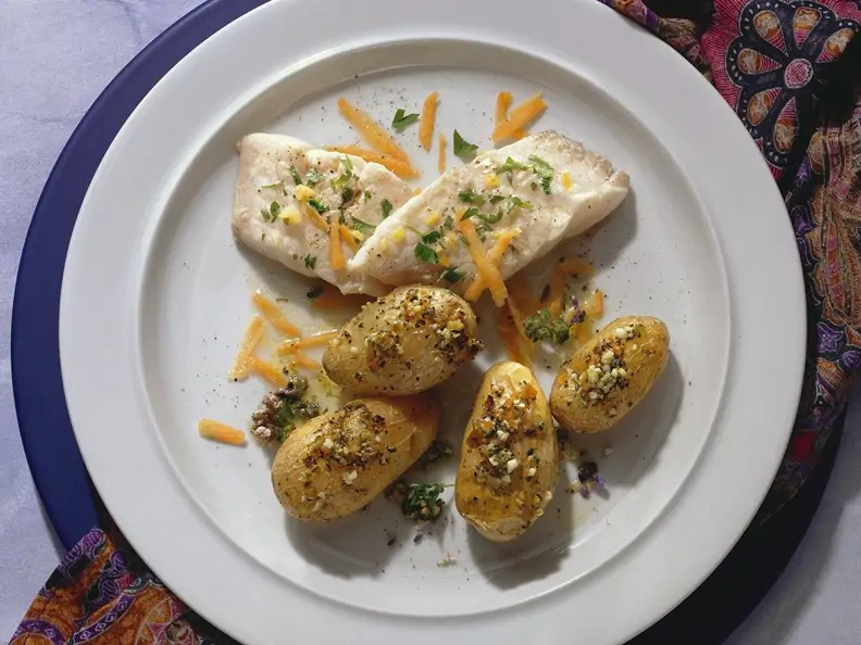 Goldbarsch mit Ofenkartoffeln