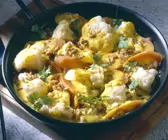 Blumenkohl und Möhren mit Currysauce