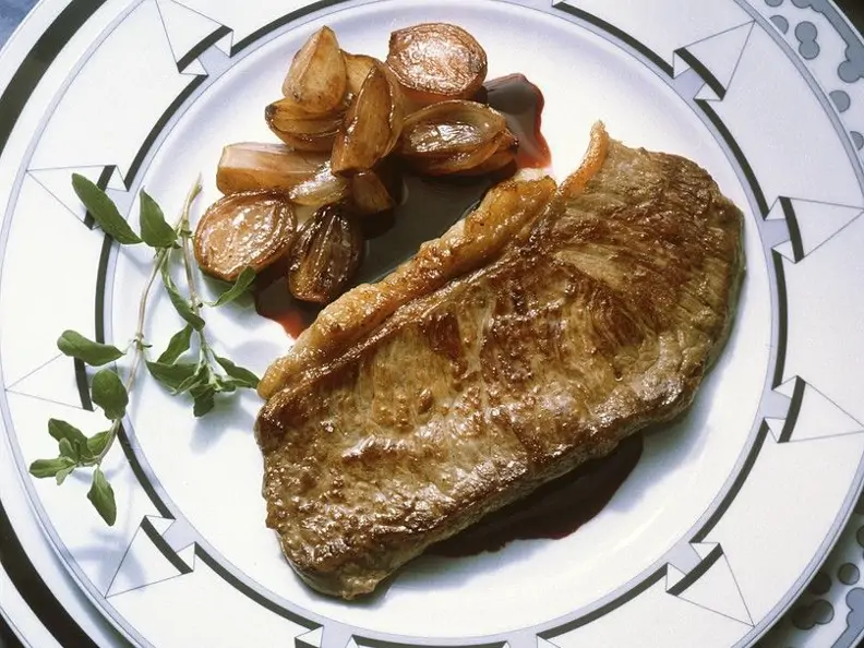 Steak mit Schalottensauce
