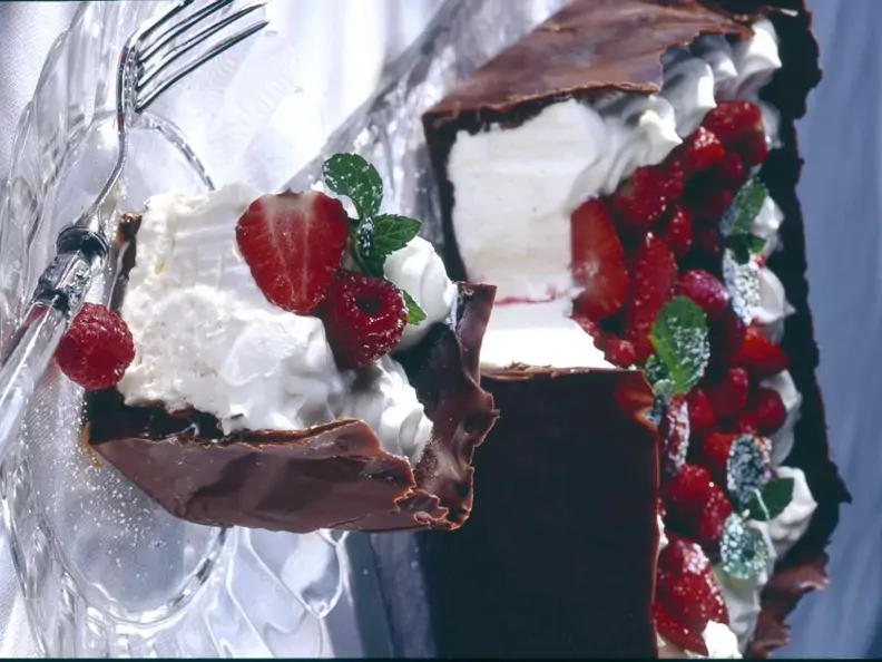 Schoko-Erdbeertorte mit Sahnecreme