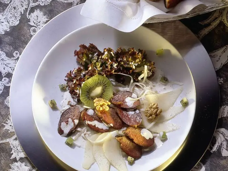 Bunter Salat mit Reh