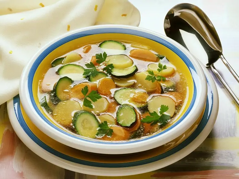 Gemüsesuppe