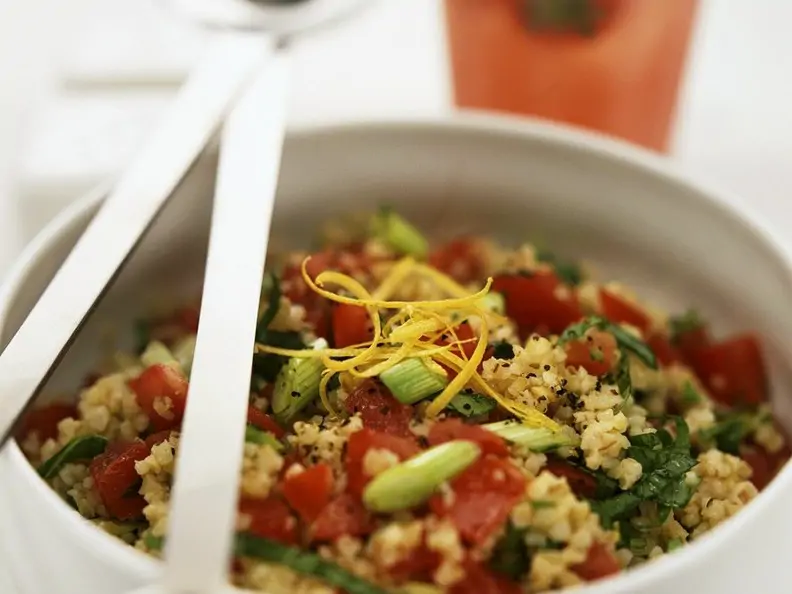 Mediterraner Bulgursalat