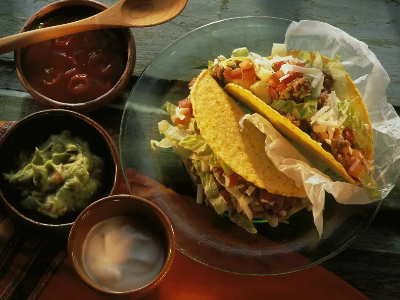 Hackfleisch-Tacos mit Dip