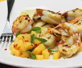 Kartoffel-Garnelen-Auflauf mit Melonensalat