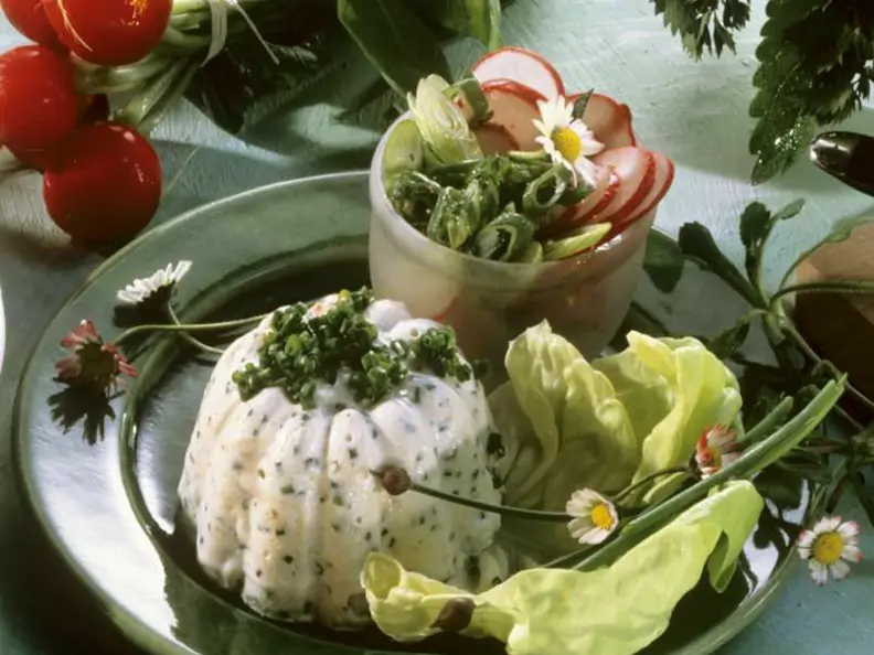 Joghurt-Schnittlauchterrine