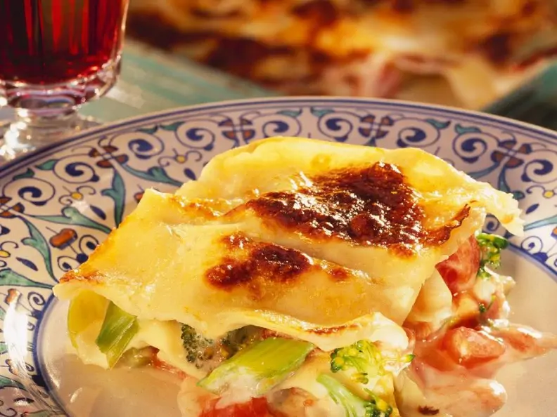 Brokkoli-Tomaten-Lasagne
