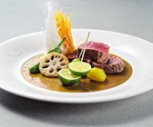Gegrillte Rehsteaks mit Wasabi-Umeboshi-Sauce