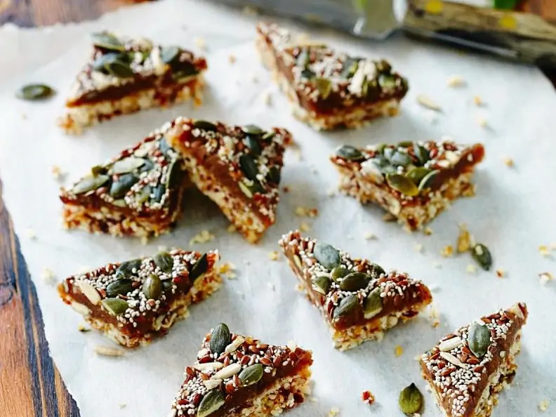 Müsliriegel mit Amaranth und Kürbiskernen