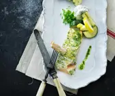 Kräuter-Lachs mit Gemüse