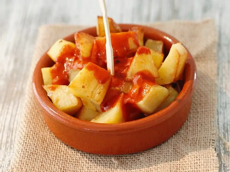 Gebackene Kartoffeln mit Paprikasauce