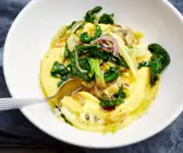 Fenchel-Spinat-Gemüse mit Polenta