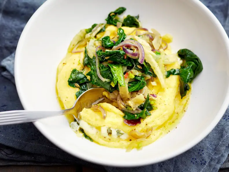 Fenchel-Spinat-Gemüse mit Polenta