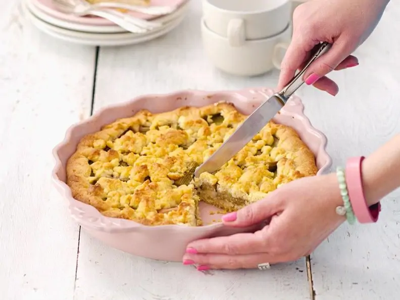 Rhabarberkuchen mit Streusel