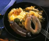 Leber- und Blutwurst mit Püree und Sauerkraut
