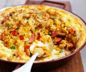 Spanische Reispfanne mit Chorizo und Eiern