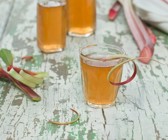 Erfrischener Rhabarbersaft