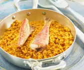 Safran-Curry-Reis mit Rotbarben