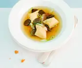 Trüffel-Maultaschen in Brühe mit Entenbrust