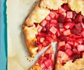 Rhabarber-Erdbeer-Crostata