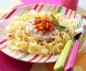 Tagliatelle mit Paprikasauce