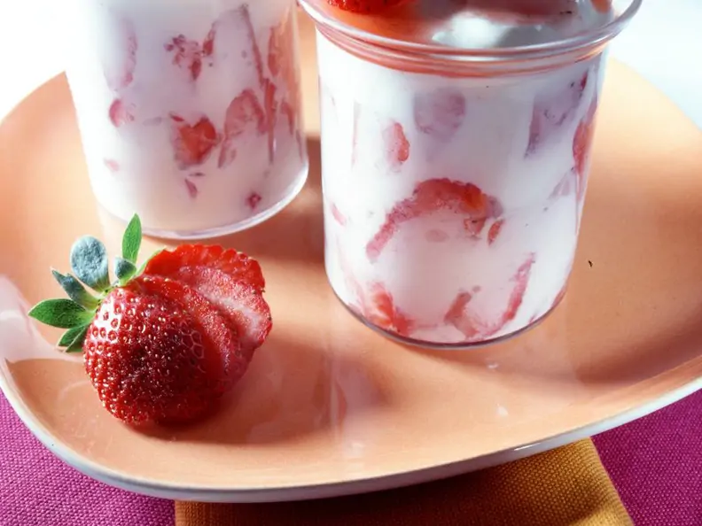 Joghurtcreme mit Erdbeeren