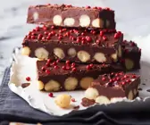 Selbstgemachte Macadamia-Schokolade