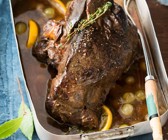 Hirschbraten mit Weinsauce