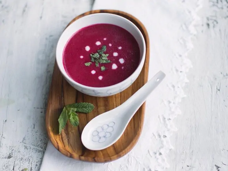 Rote Bete Suppe mit Kokosmilch