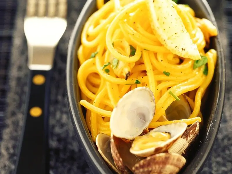 Gelbe Spaghetti Vongole