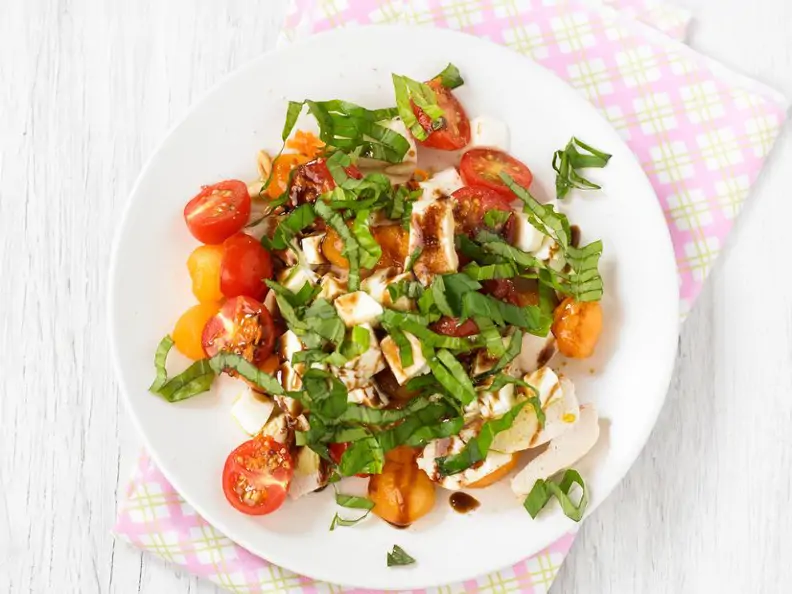 Mozzarellasalat mit Melone