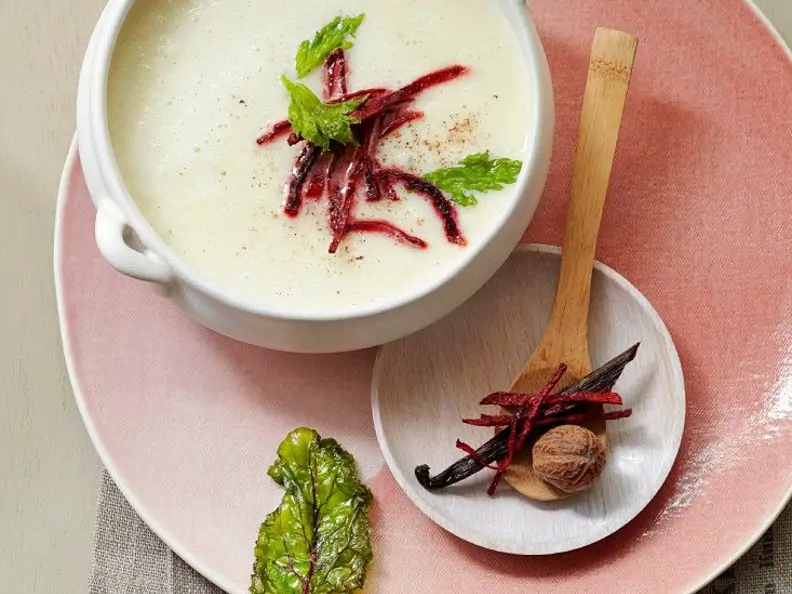 Schwarzwurzelsuppe mit Vanille