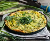 Gebackener Spargel-Omelett-Kuchen