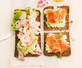 Smørrebrød mit Räucherlachs