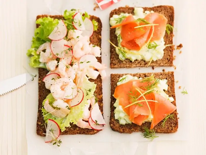 Smørrebrød mit Räucherlachs