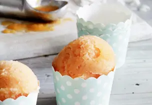 Papayaeis mit Kokos