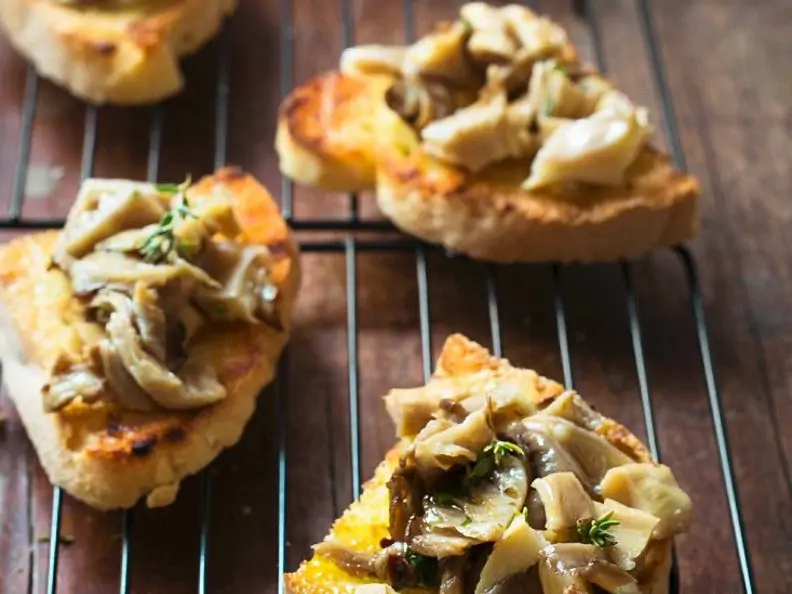 Steinpilz-Crostini