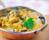 Curry mit Auberginen und Kichererbsen