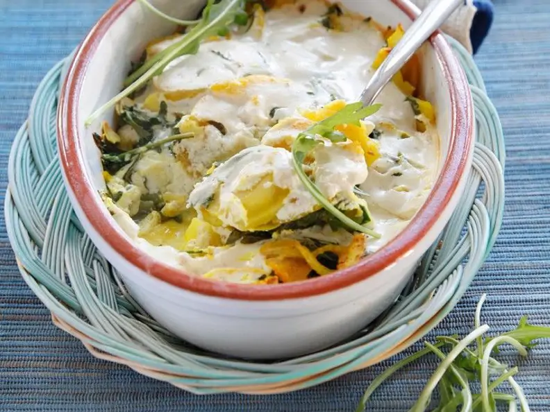 Kartoffelgratin mit Rucola und Mandeln (Vegan)
