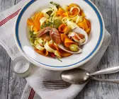Pasta mit Venusmuscheln und Kürbis
