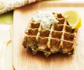 Waffeln mit Krebs-Wasabi-Dip