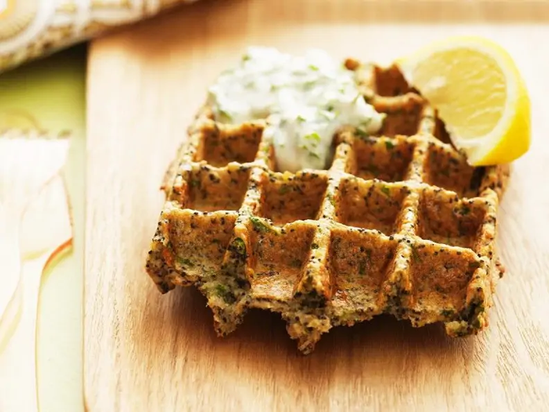 Waffeln mit Krebs-Wasabi-Dip