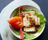 Tofu mit grünem Tee