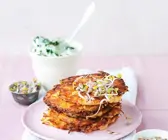 Kartoffelrösti mit Quarkdip und Sprossen