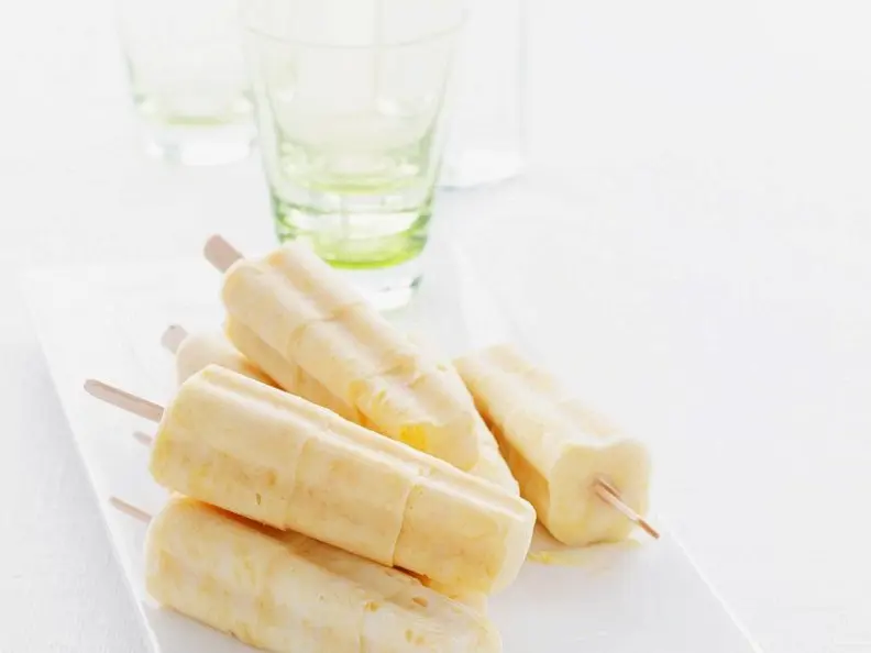 Mango-Joghurt-Stieleis