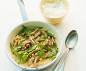 Rinder-Erdnuss-Curry mit Zuckerschoten