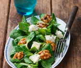 Herbstlicher Feldsalat mit Gorgonzola