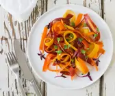 Möhrensalat mit Orangendressing